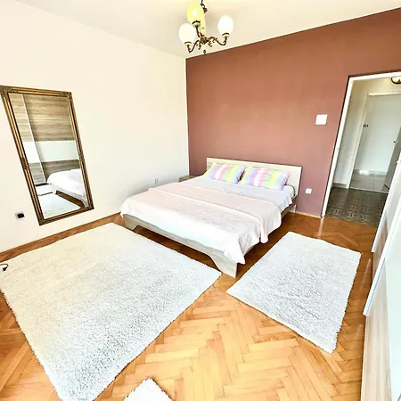 Burano شقة تروغير